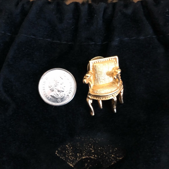 Karl Lagerfeld Louis XIV Chair Tie Pin - Picture 3 of 4